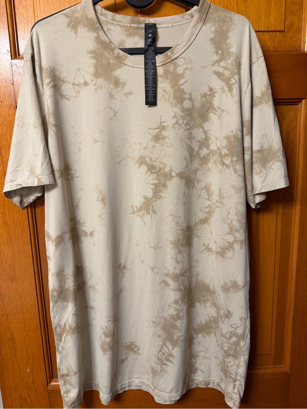 lululemon athletica Men's Beige Tie-Dye Short Sleeve Tee